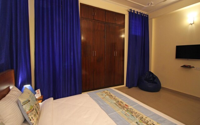 OYO Flagship 140 Noida Expressway Boulevard