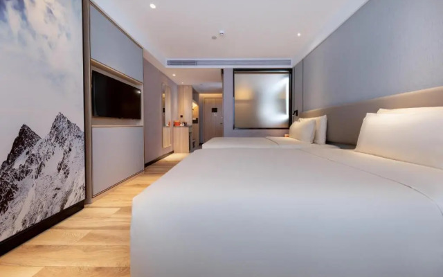 Atour X Hotel Longhua Dalang Business Center