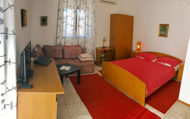 Ivo - barbecue - A2(2+1)