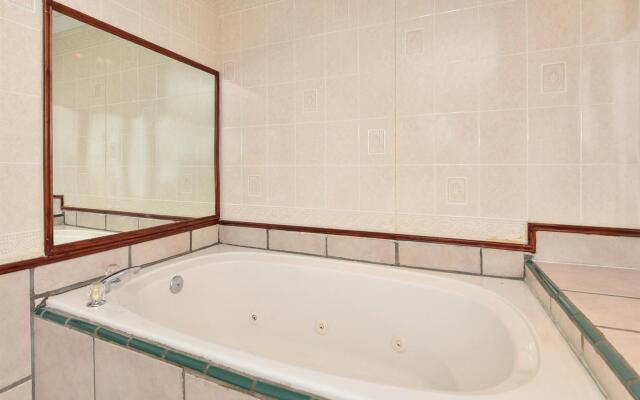Americas Best Value Inn & Suites Kansas City