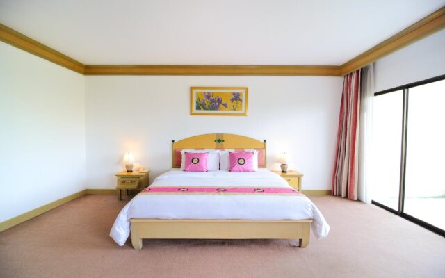 Starlite Khaoyai Hotel and Resort
