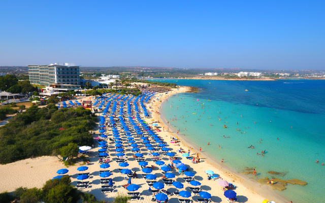 Asterias Beach Hotel