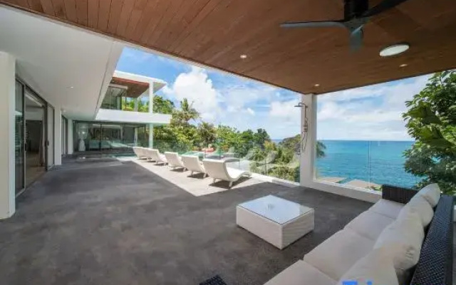 Seascape 6BR Prestige Villa Skyline Pool Maid&Chef