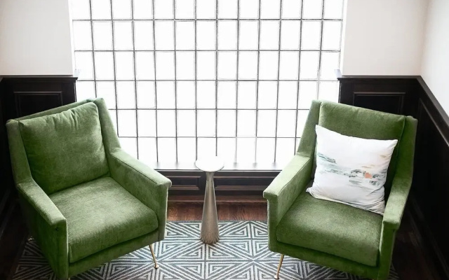 Luxury Art Deco Apartment In Downtown Boise