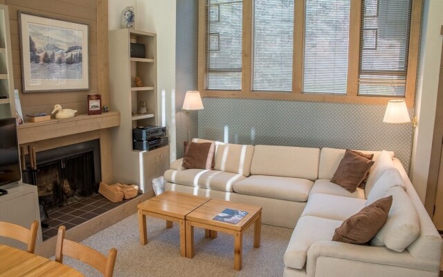 Greyhawk 26 - 2 Br Condo