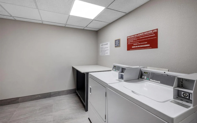 Country Inn & Suites By Carlson Manchester