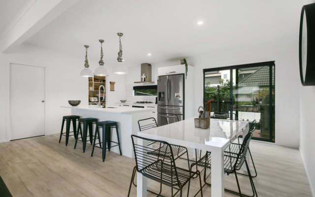 Sky Above Beach Below - Waihi Beach Holiday Home