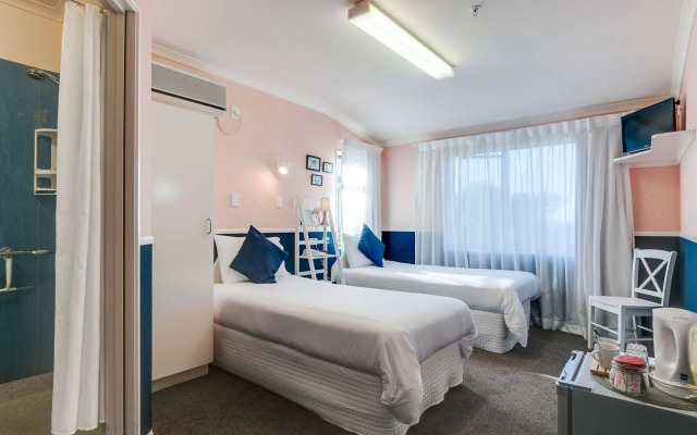 Parkside Lodge