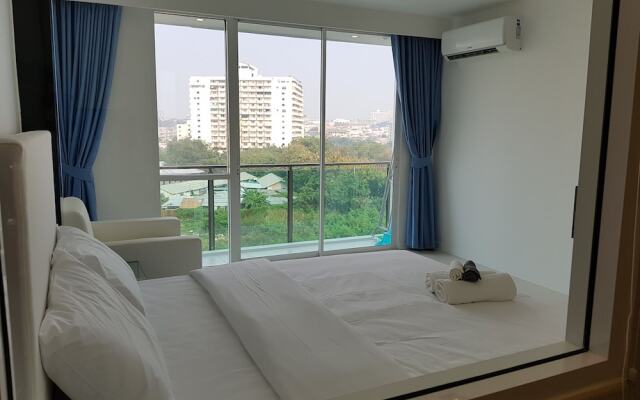 City Center Residence Deluxue Studio 713