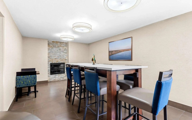 Comfort Inn University