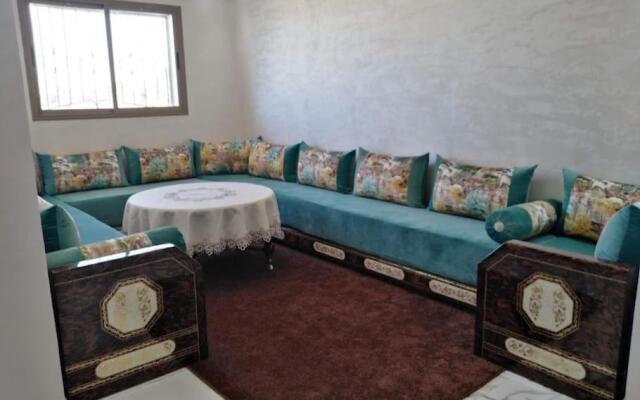 Appartement bien situé Dahomey city . Bahia beach