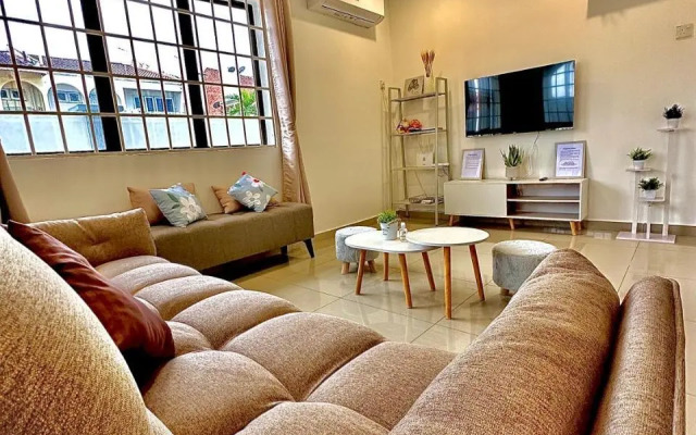 Ipoh Deluxe Family Home by Verve (14 Pax) EECH04