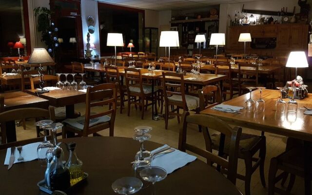 Hôtel Restaurant Le Lassus