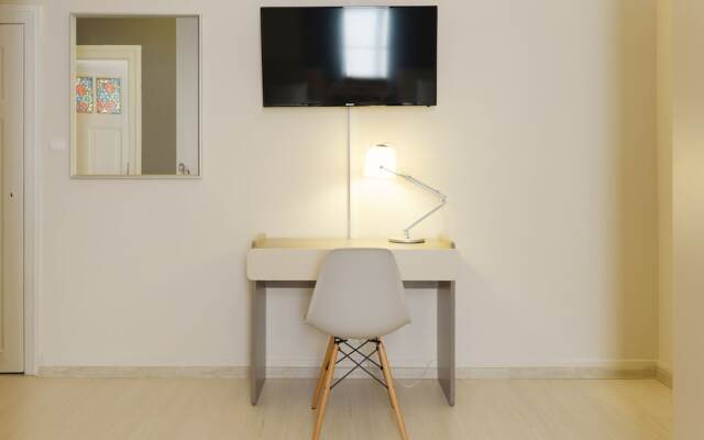 1 Night In Poznan - Matejki Apartments