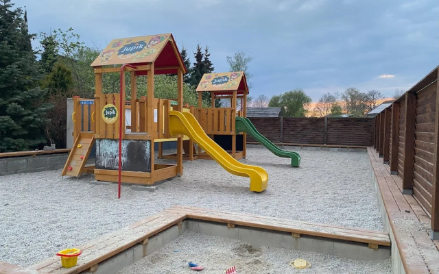 Rekreační a Kongresové Centrum Nové Dvory