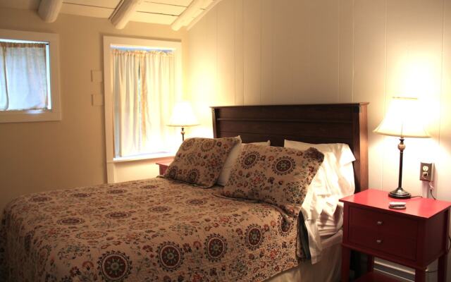 Yellowstone Hot Spring Cabins