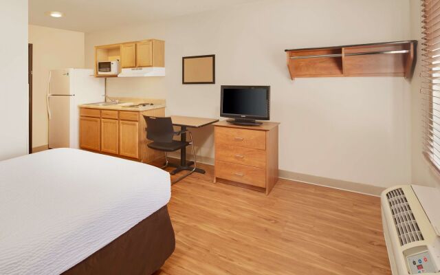 Extended Stay America Select Suites - Wilmington - West