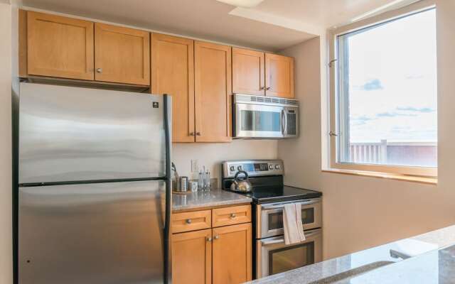 HomeAway Luxury Apartments at Newport