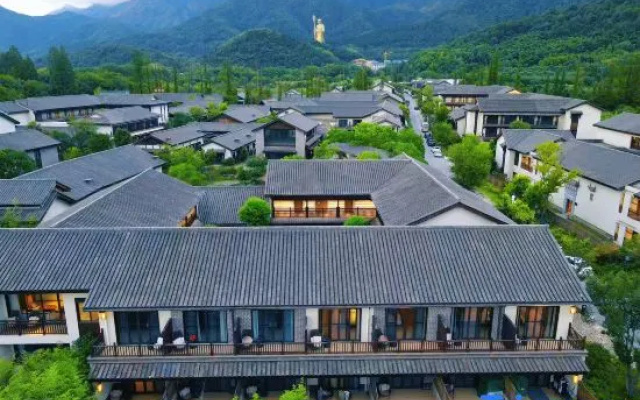 Rezen (Nanzhuang Transfer Center Store, Dayuan Cultural Park, Jiuhua Mountain Scenic Area) – Outside – Chizhou