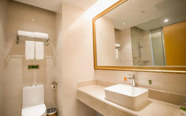 Vienna International South Railway Station