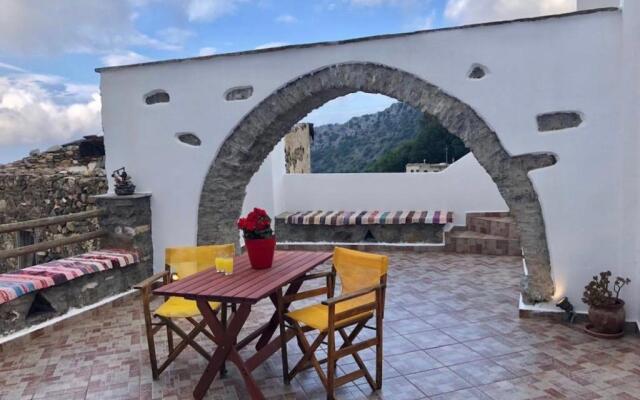 Traditional House in Koronos