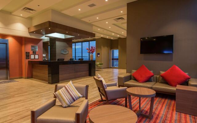 Hampton by Hilton Bogota Airport