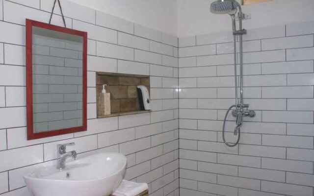 Katara Gili, Boutique Rooms and Bungalows