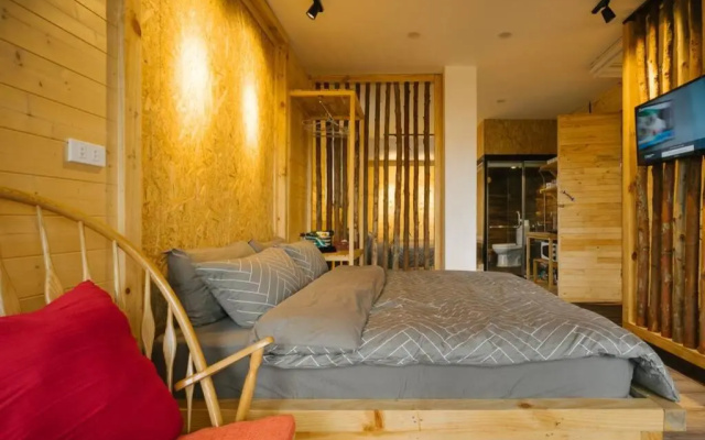 Homestay CHẤT - Pagoda View 2 – Guest Rooms – Hanoi