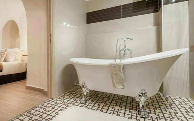 Private House 5 BDR In Mamilla up to 12 People !