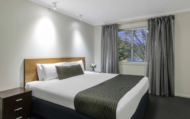 Ramada Encore by Wyndham Belconnen Canberra