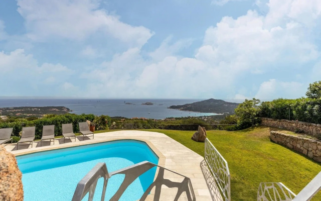 Luxe Cote Stay- Elegant Villa