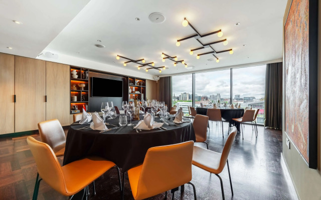 Radisson RED Glasgow