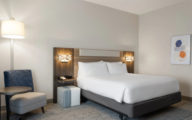 Holiday Inn Express & Suites Meridian I-20, an IHG Hotel