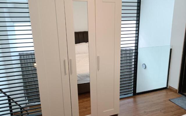 Loft Signature Executive Suite Empire City