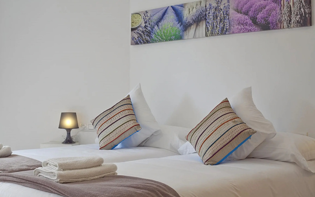Charmsuites