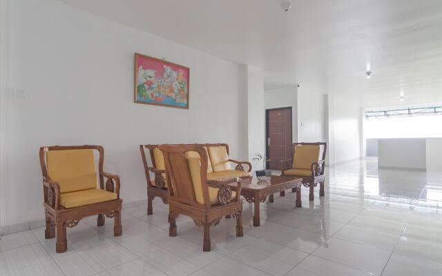 RedDoorz near Mall Ramayana Rapak Balikpapan
