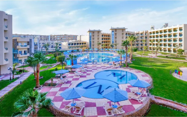 Moreno Horizon Spa & Resort