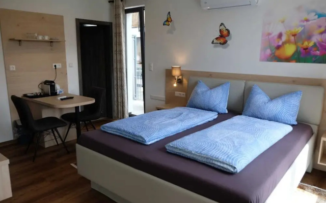 Rana's B&B