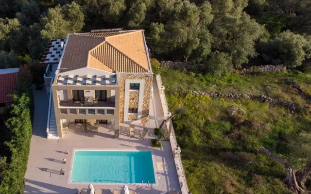 Valtos Beach Hotel