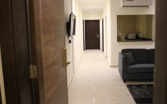 Grand Plaza Hotel Suites