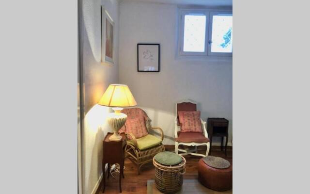 Appt 1 chambre calme clim jardin plage gare proche