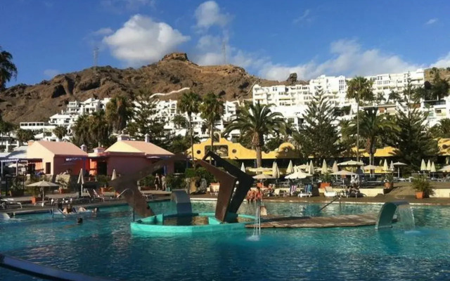 Sunprime Riviera Beach Suites and Spa