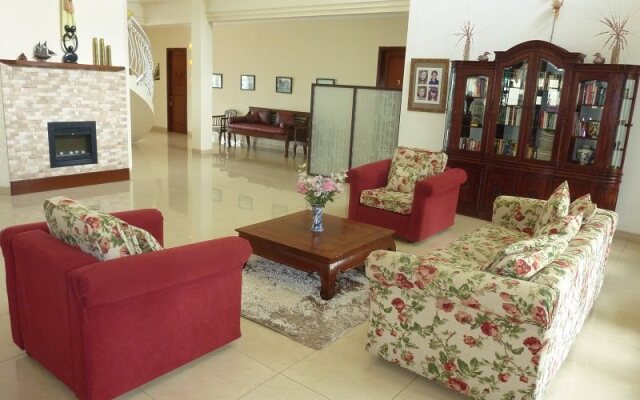 Hotel Villa Venety's by ZUZU