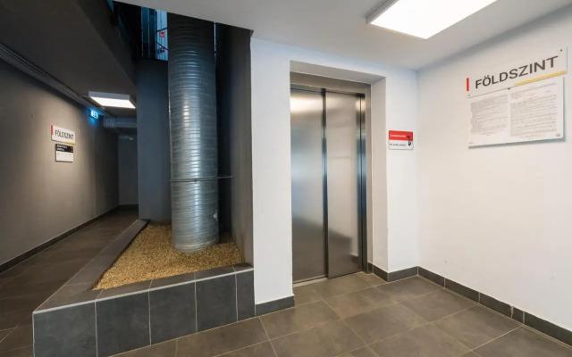 Sweet & Spicy - Brand New Apartment with Balcony (Adults Only)