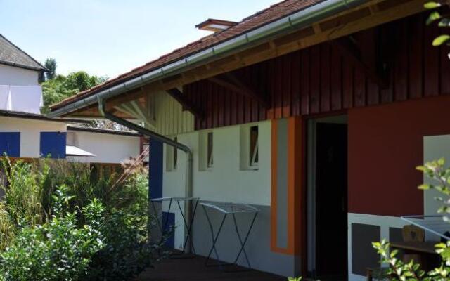 Hullam Hostel