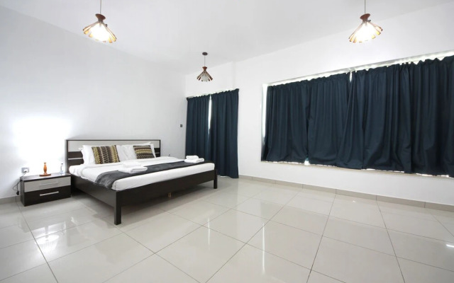 Signature Holiday Home - Marina Pinnacle