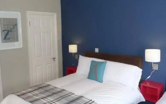Adelphi Guesthouse