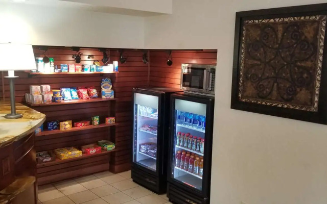 Best Western Plus Greenwell Inn