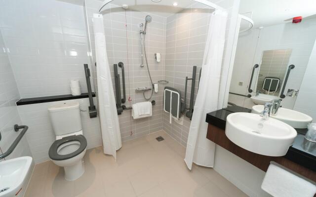 Holiday Inn Express Aberdeen Airport by IHG