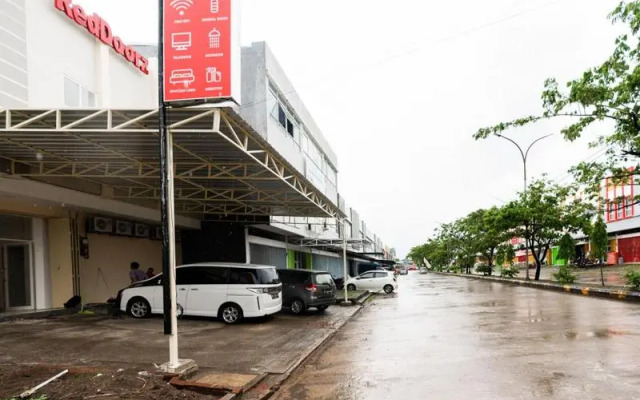 RedDoorz @ Graha Cemerlang Maros